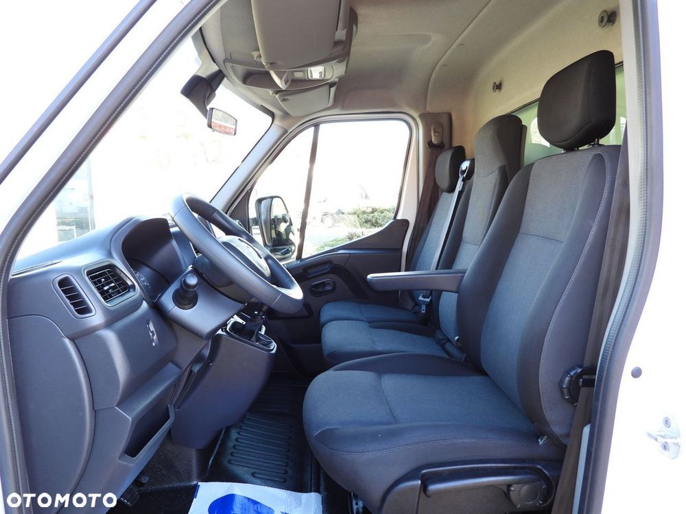 Renault MASTER KONTENER WINDA 8 PALET TEMPOMAT LEDY KLIMATYZACJA  145KM - 28