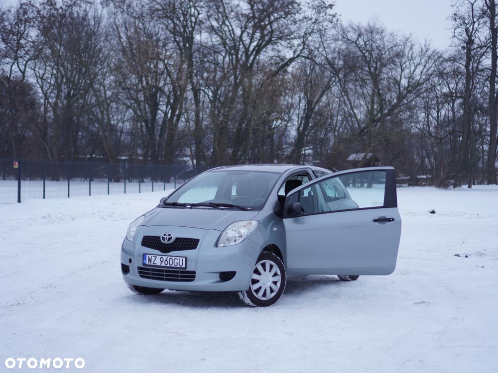 Toyota Yaris 1.0 Luna A/C - 2