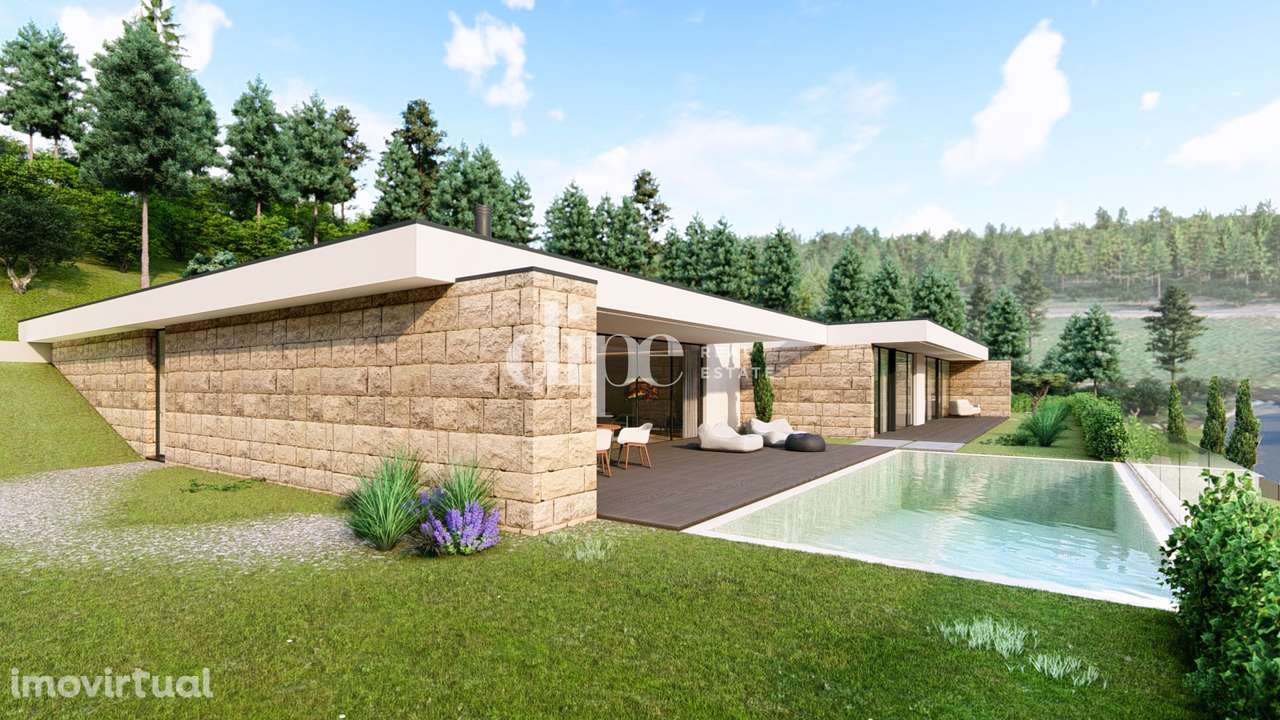 Terreno para construção de moradia térrea junto ao centro da Póvoa de - Grande imagem: 2/27