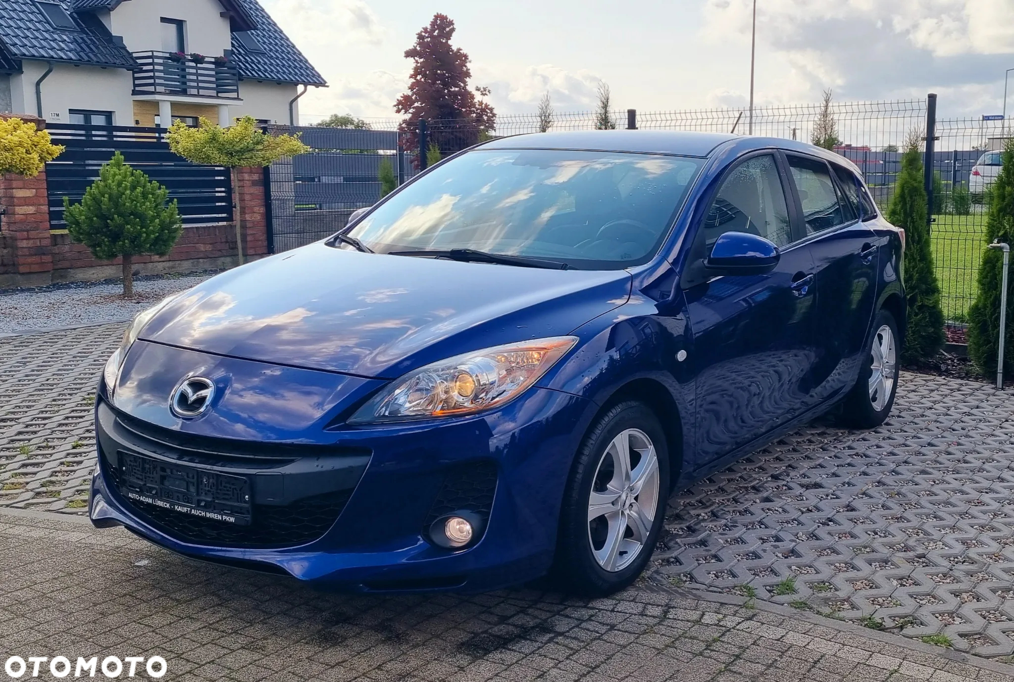 Mazda 3 1.6 Exclusive + - 6