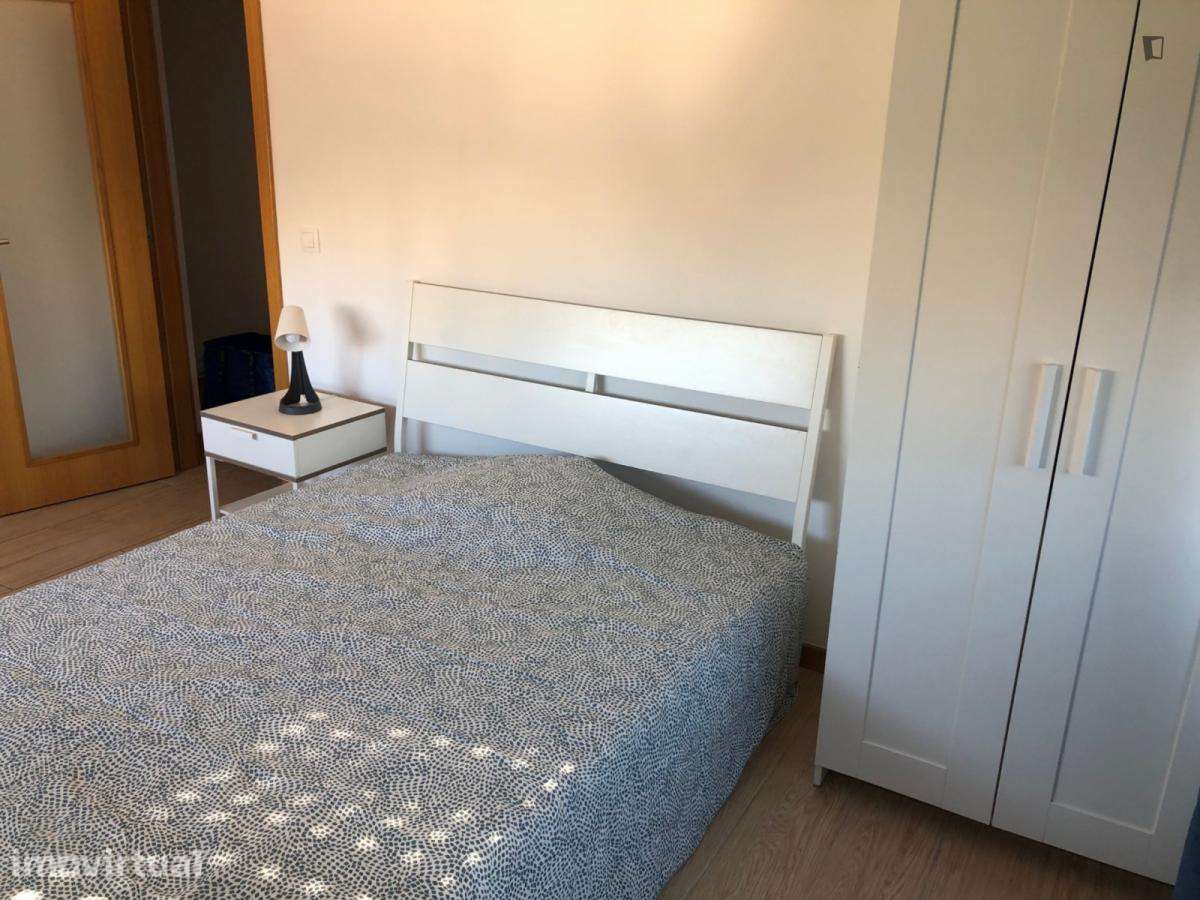Quarto - localizado em Pontinha Lisbon - Grande imagem: 5/6