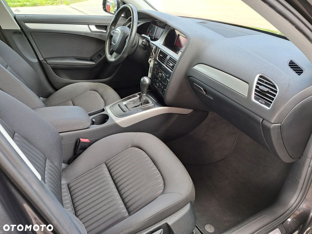 Audi A4 Avant - 17