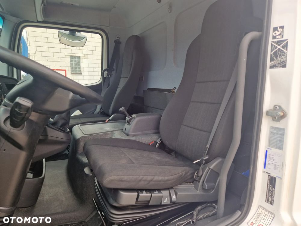 Mercedes-Benz ATEGO - 14