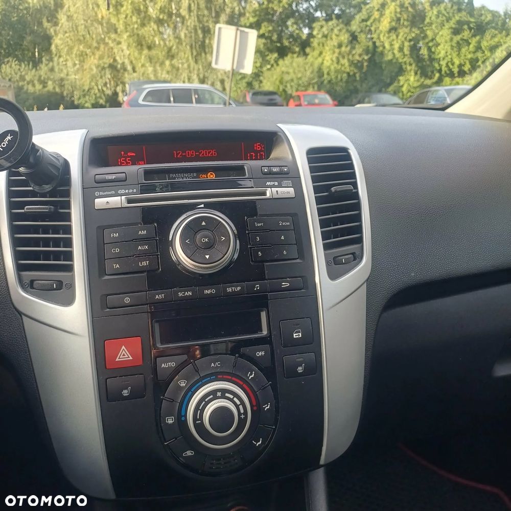 Kia Venga 1.6 L - 5