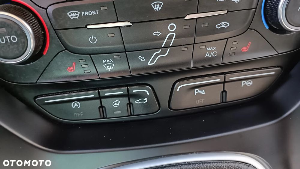 Ford C-MAX 1.0 EcoBoost Titanium ASS - 25