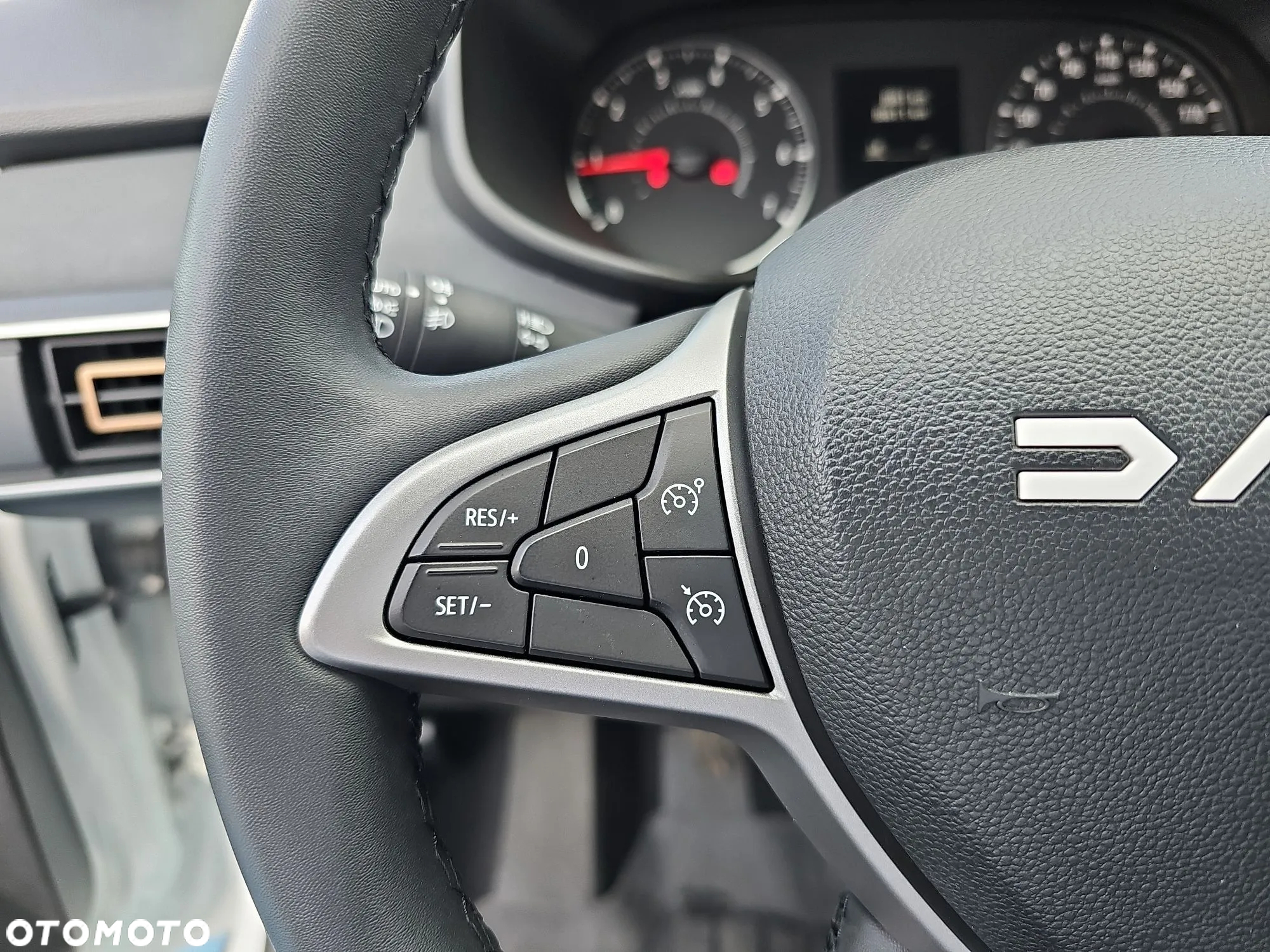 Dacia Sandero - 15