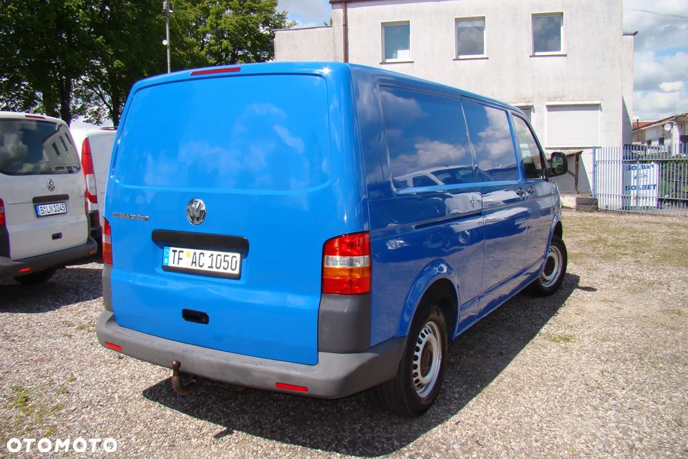 Volkswagen Transporter - 4