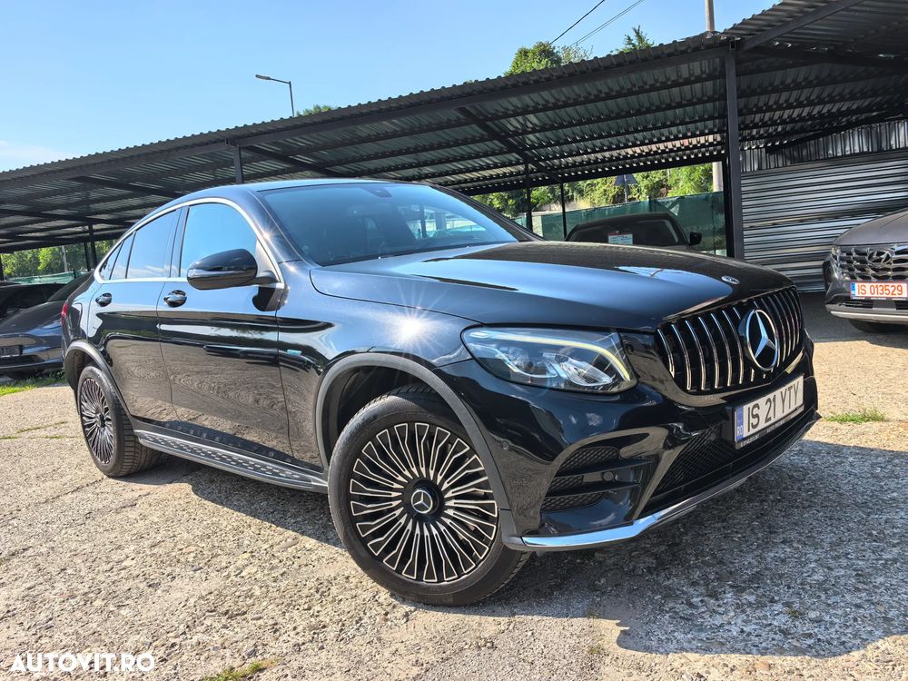 Mercedes-Benz GLC Coupe 300 e 4Matic 9G-TRONIC AMG Line - 3