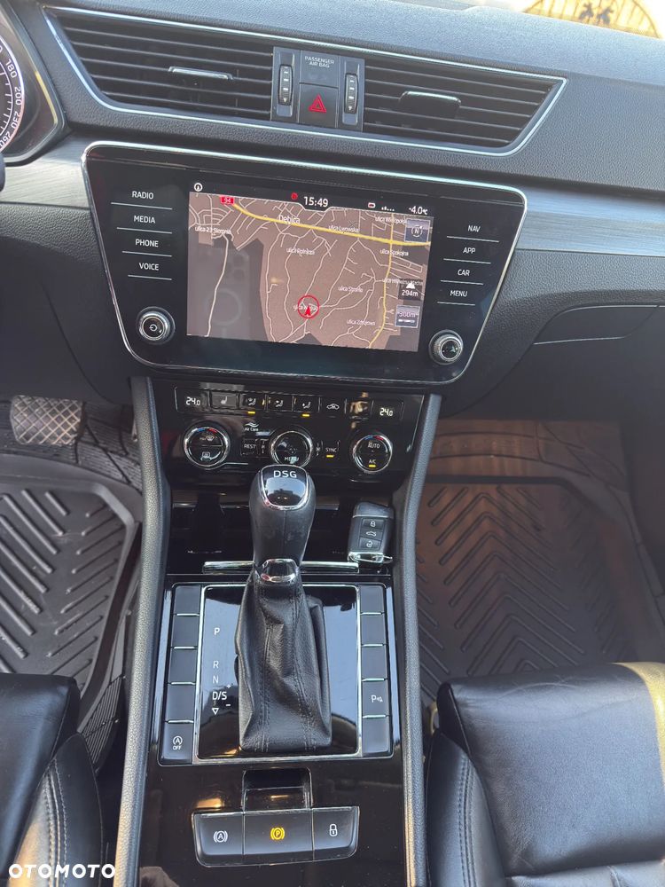 Skoda Superb 2.0 TDI Ambition DSG7 - 19