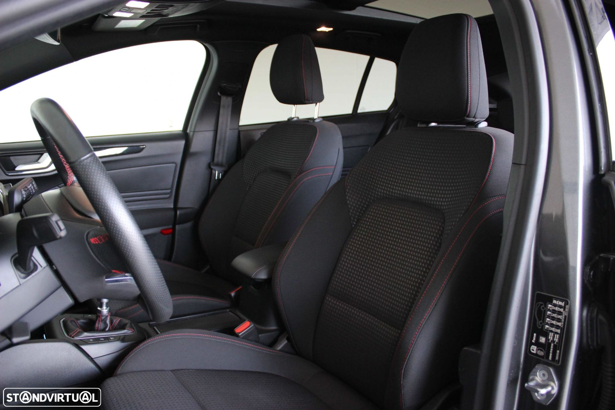 Ford Focus SW 1.0 EcoBoost ST-Line - 13
