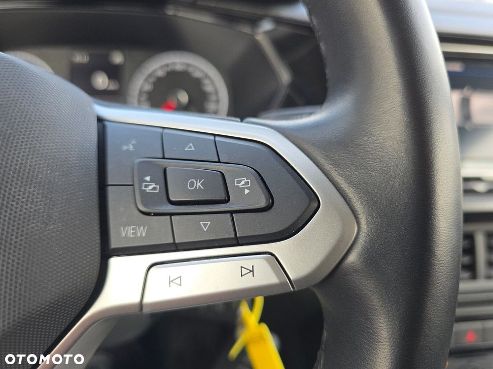 Volkswagen T-Cross - 17