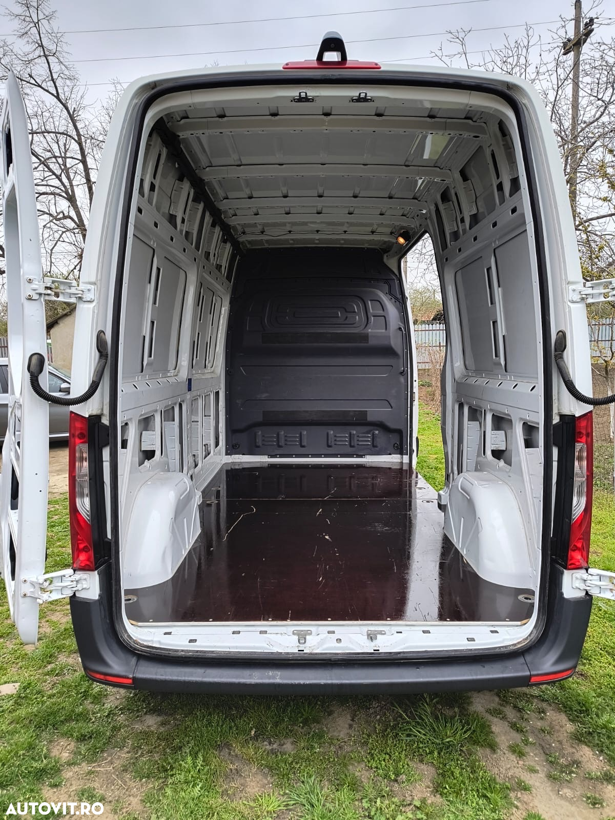 Mercedes-Benz Sprinter - 6