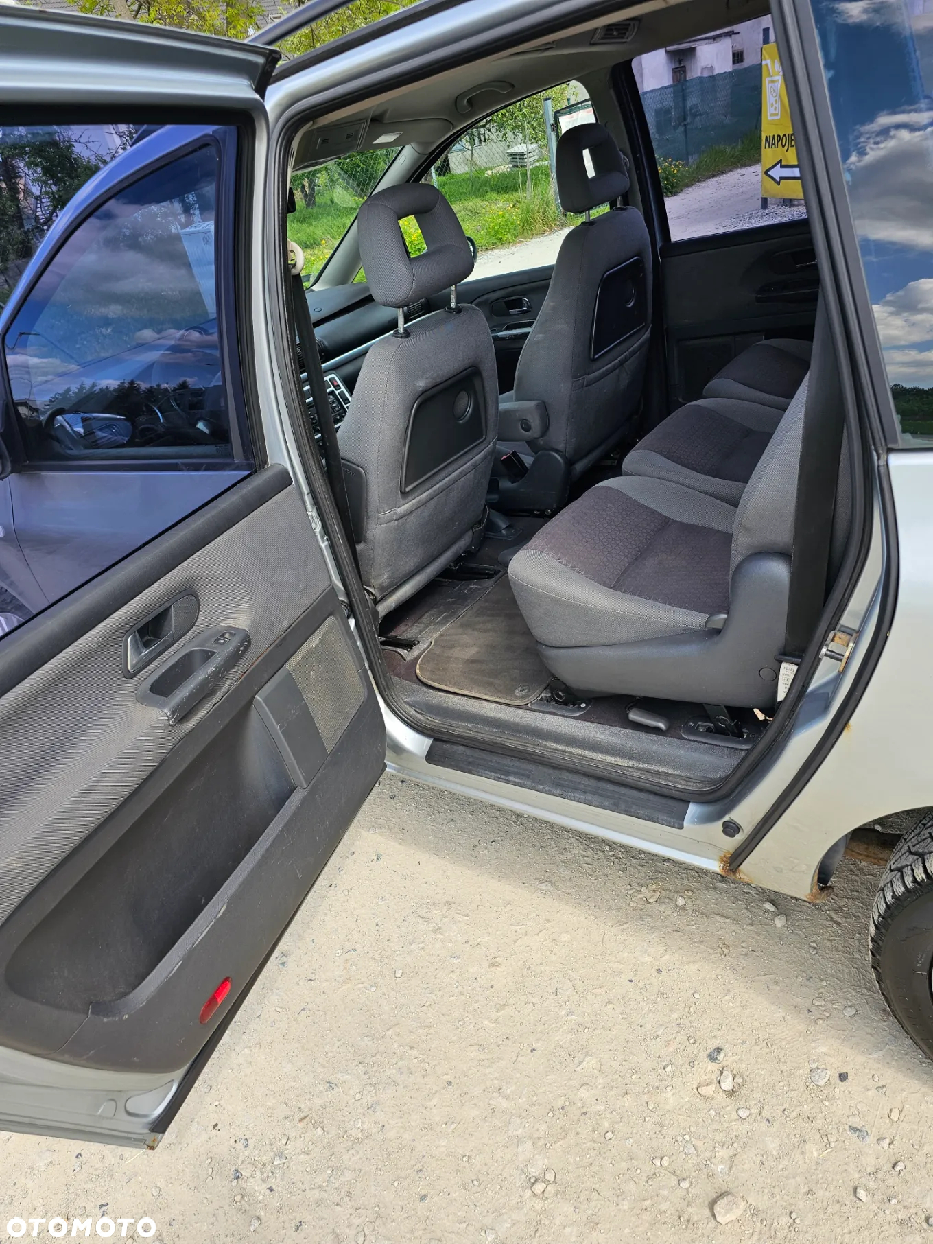 Ford Galaxy - 15