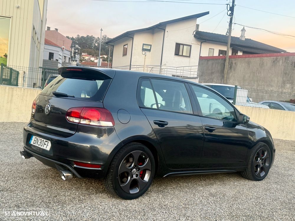 VW Golf 2.0 GTI - 7
