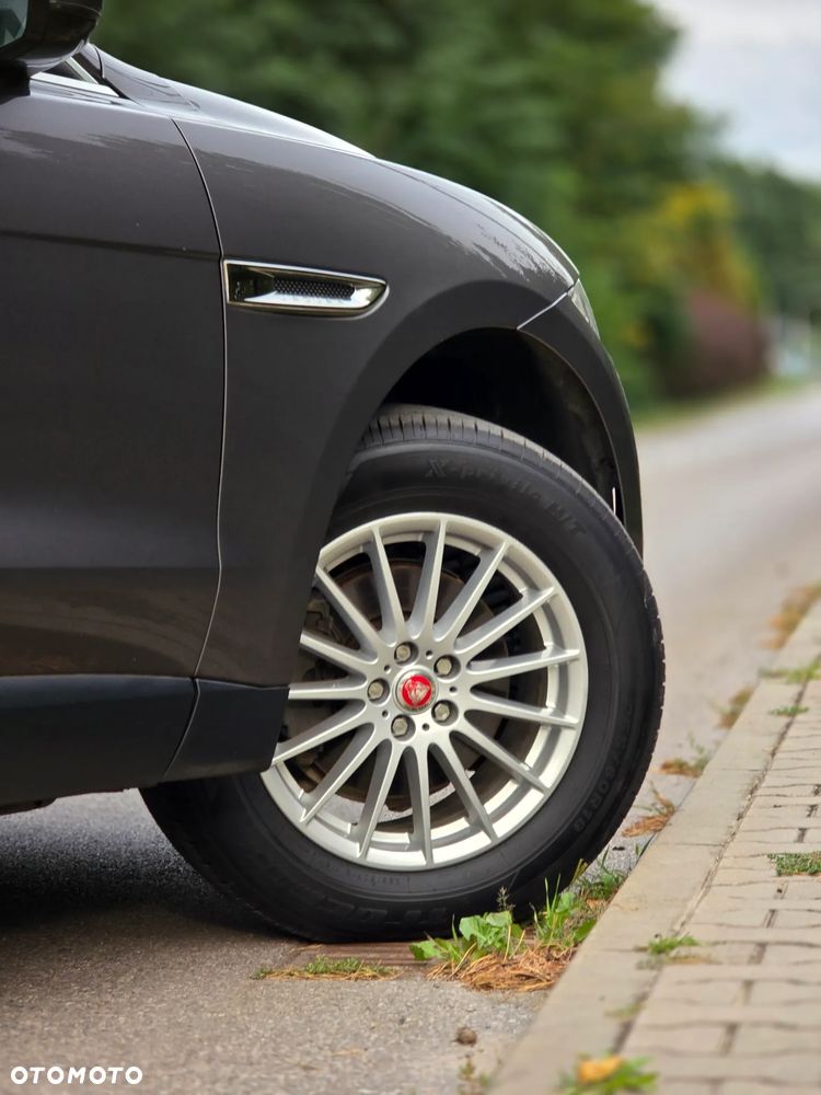 Jaguar F-Pace 20d AWD Prestige - 39