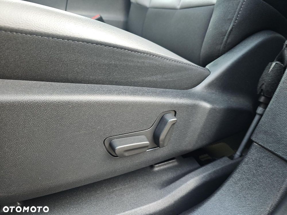 Citroën C5 Aircross 1.6 PureTech Shine EAT8 - 36