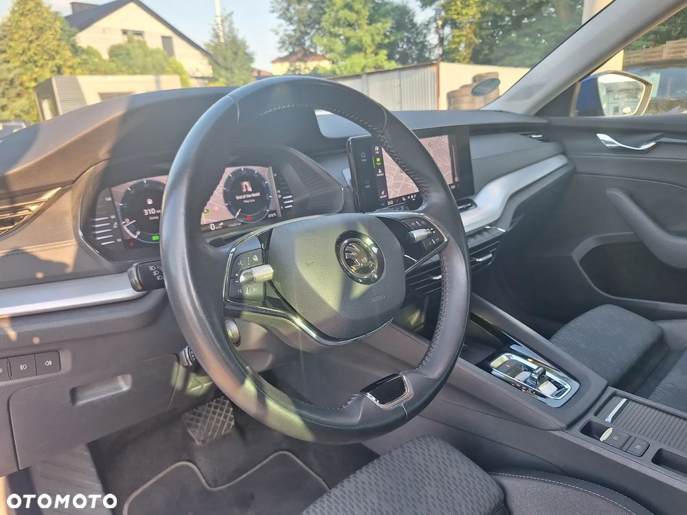 Skoda Octavia 2.0 TDI DSG Clever - 21