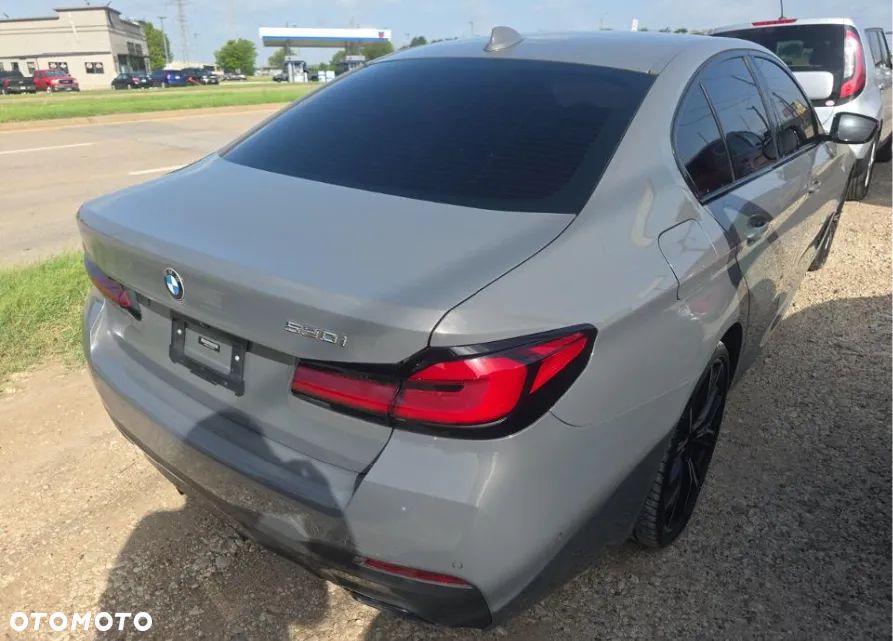 BMW Seria 5 530i M Sport Edition - 4