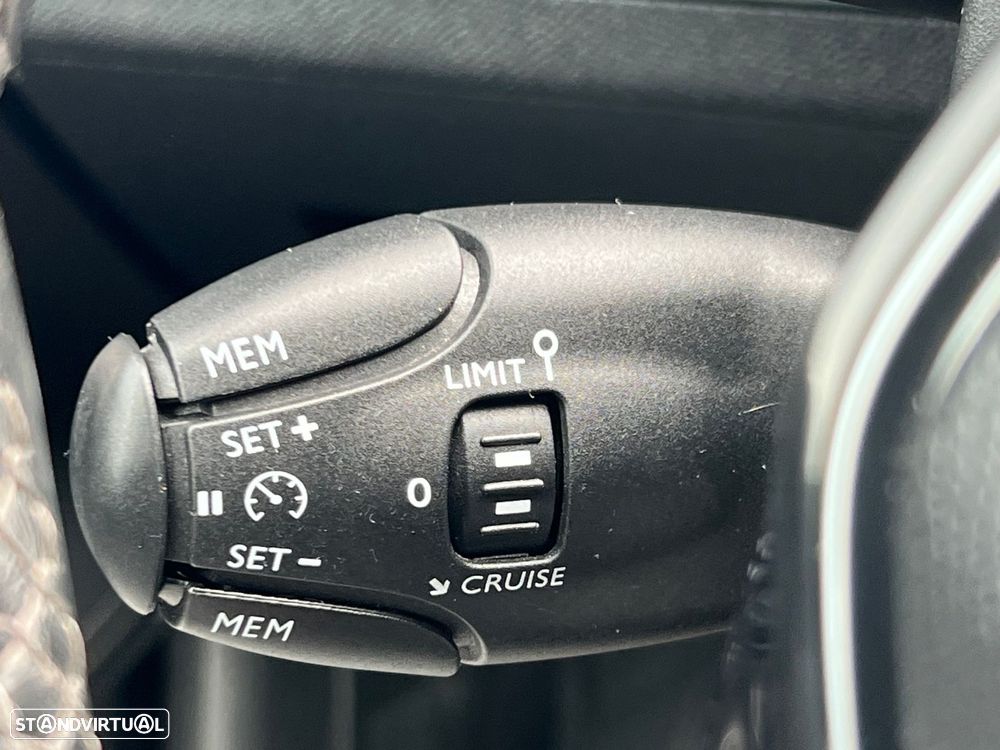 Peugeot 3008 1.5 BlueHDi Allure - 18