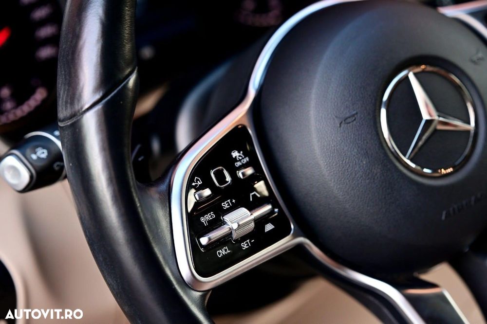 Mercedes-Benz GLC Coupe 300 4MATIC - 29