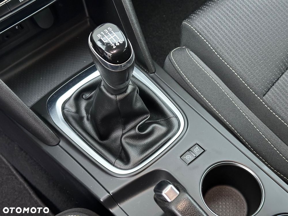 Renault Megane ENERGY TCe 130 INTENS - 28