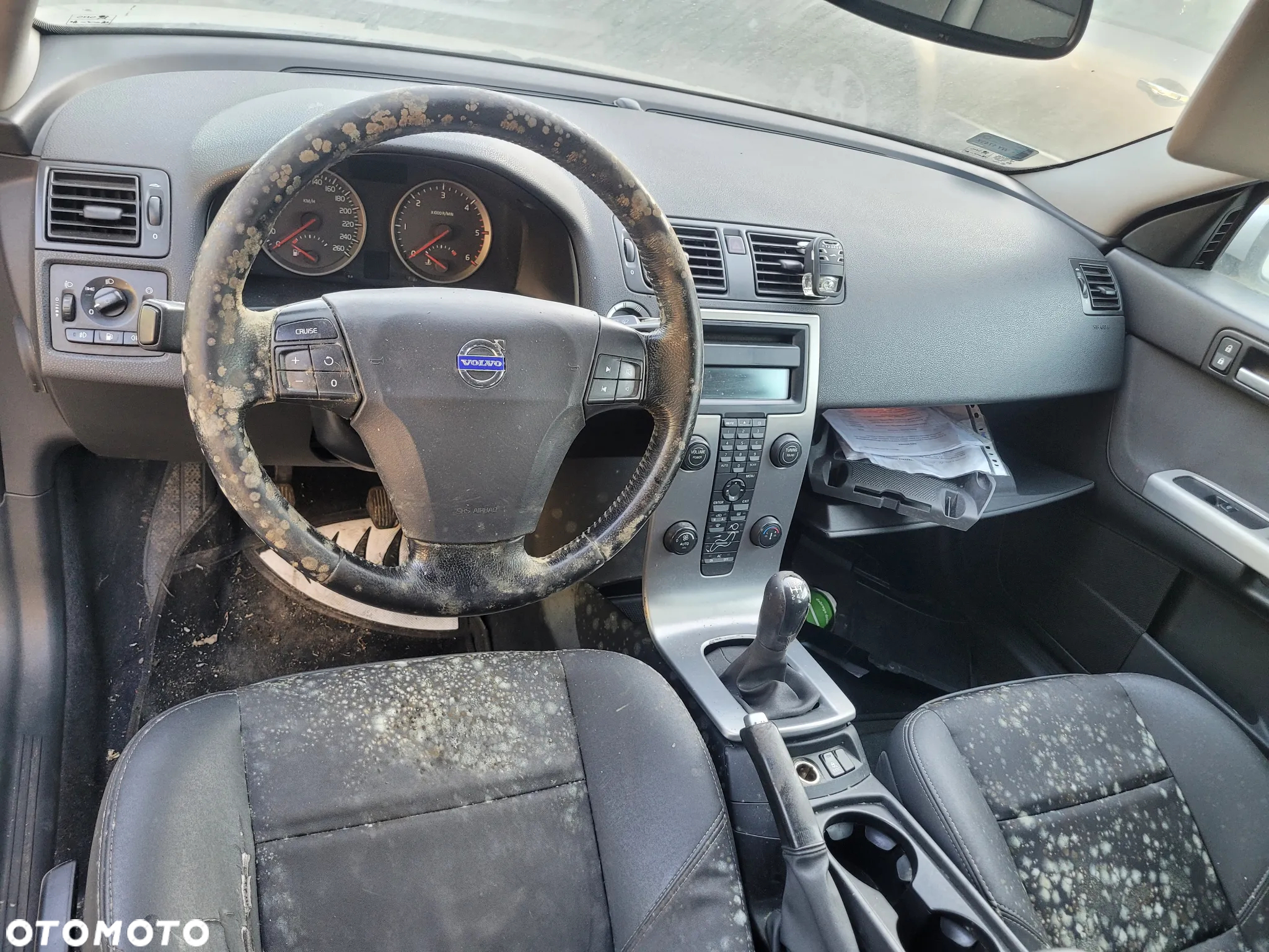 VOLVO V50 fotel fotele kanapa deska kokpit podsufitka boczek boczki klamka podłokietnik licznik prędkościomierz panel szyb - 2