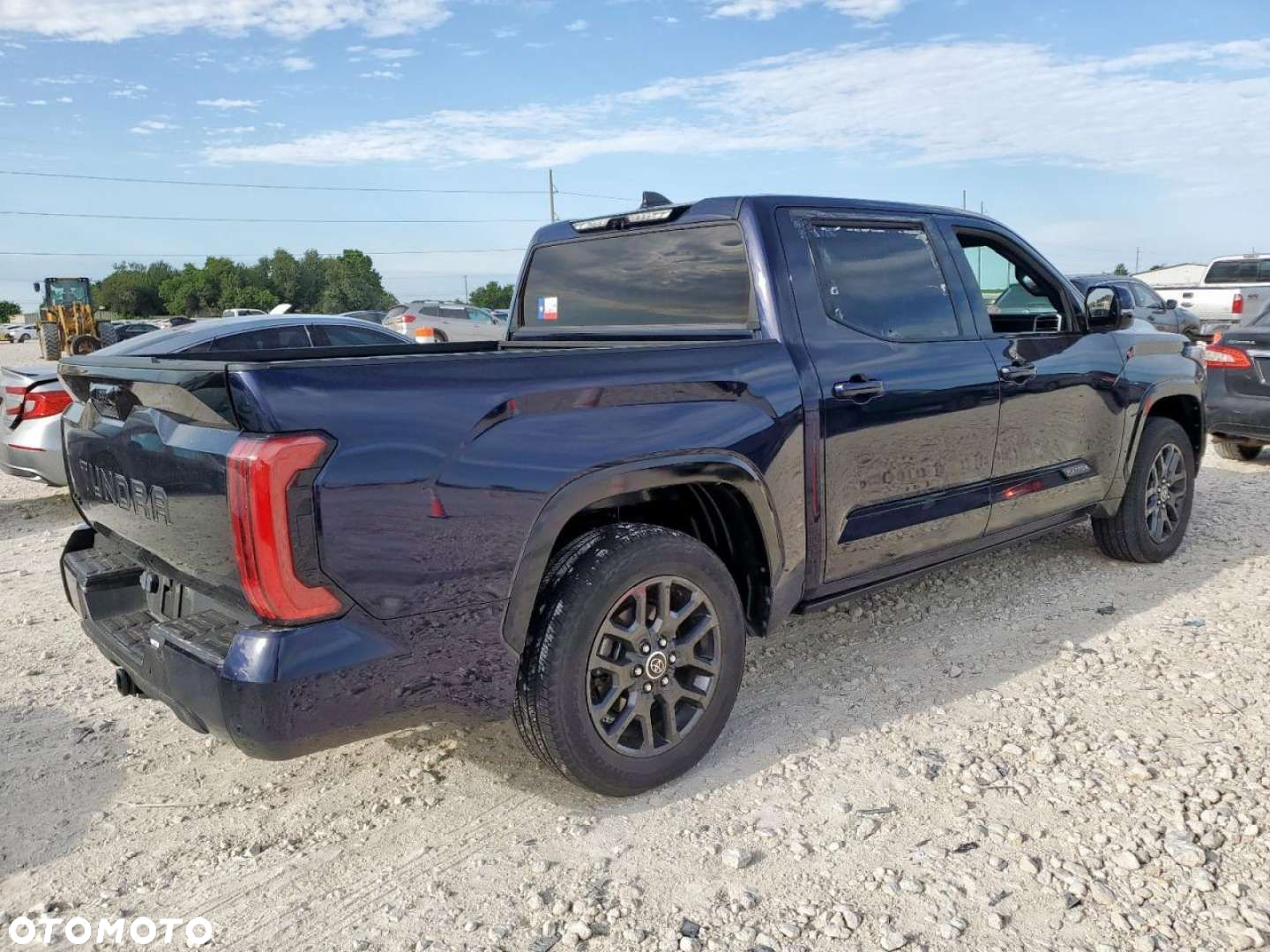 Toyota Tundra - 4