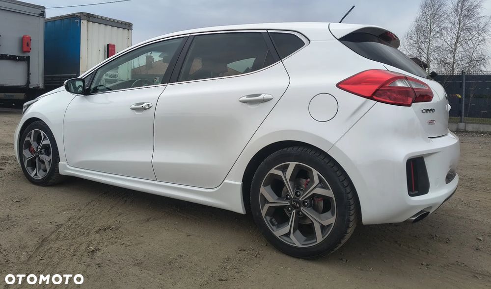 Kia Ceed - 6