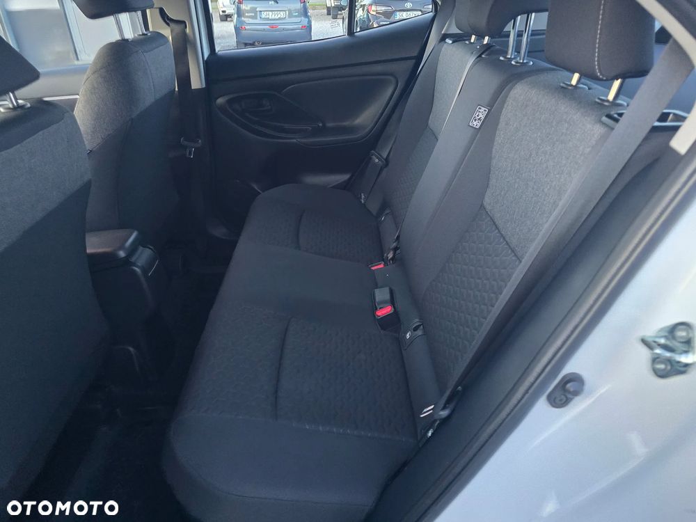 Toyota Yaris Cross Hybrid 1.5 Comfort 4x4 - 36