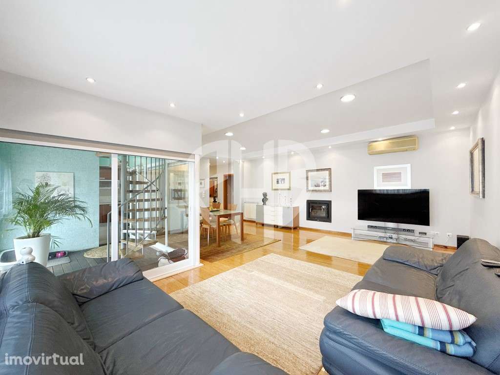 Apartamento T3+1 Duplex C/Terraço 250m2 // Condominio - Grande imagem: 4/60