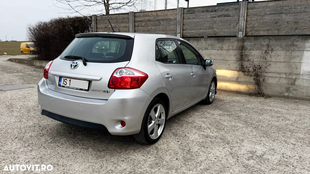 Toyota Auris 1.8 VVT-i Automatik Executive - 5