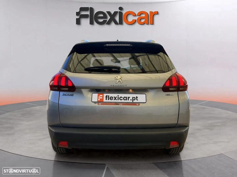 Peugeot 2008 1.2 PureTech Style - 8