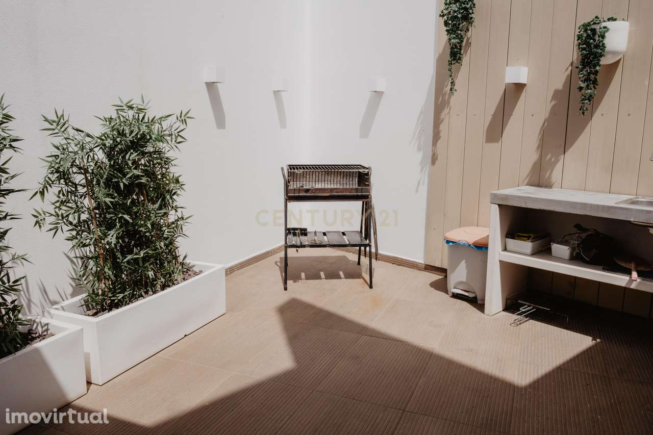 Luxuosa Moradia T5 com Piscina em Alvor, Portimão - Grande imagem: 5/14