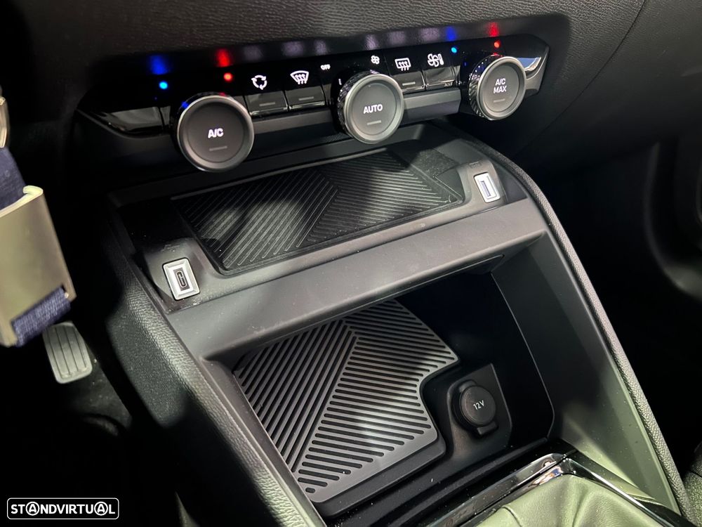 Citroën C4 X 1.2 PureTech Feel - 23