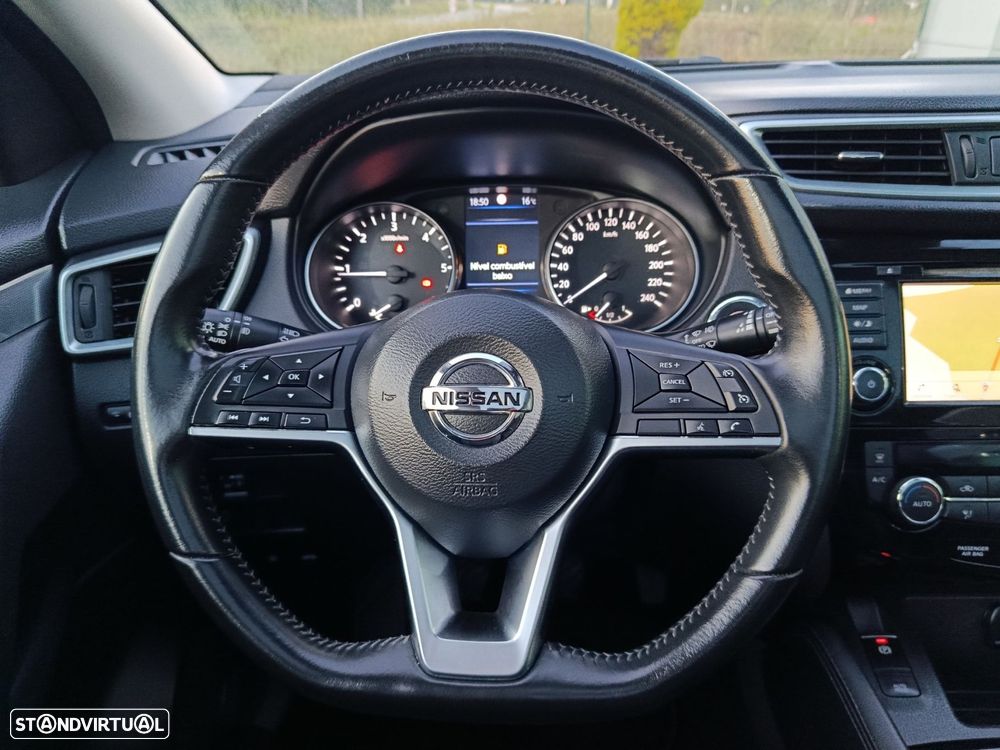 Nissan Qashqai 1.5 dCi Tekna Premium - 17
