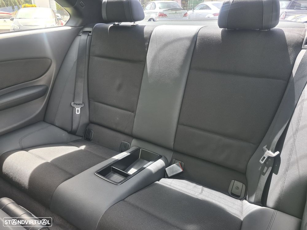 BMW 120 d Limited Edition Lifestyle c/ M Sport Pack - 9