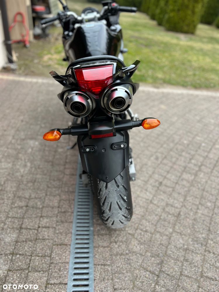 Yamaha FZ6 - 16