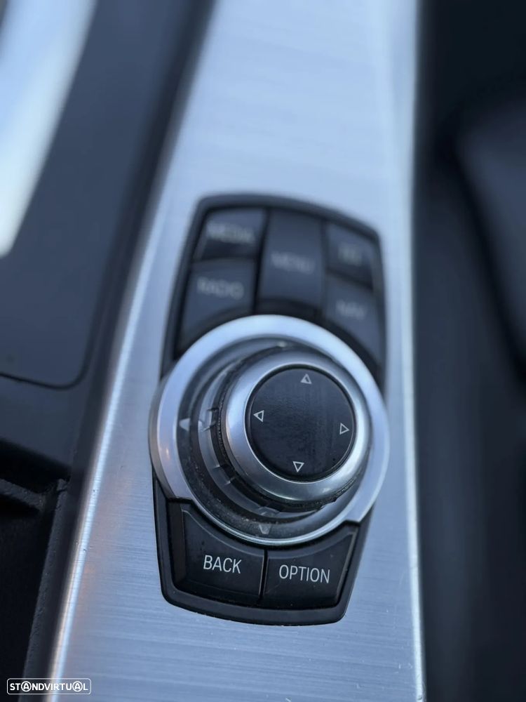 BMW 328 i Auto Pack M - 18