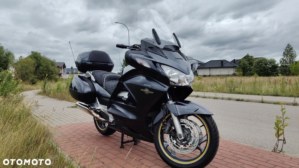 Honda ST - 14