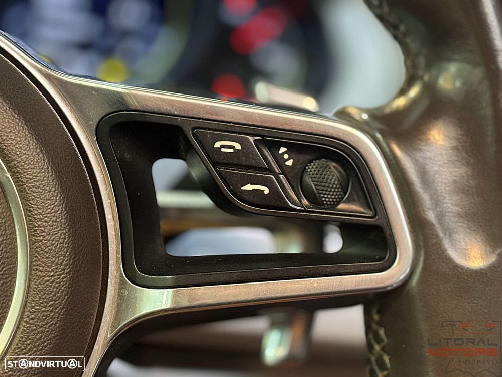 Porsche Cayenne Platinum Edition - 26