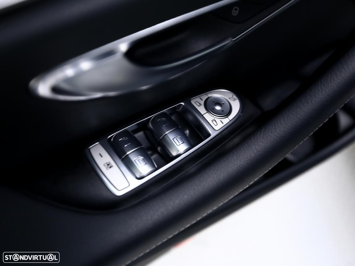 Mercedes-Benz E 300 de 4Matic T 9G-TRONIC Avantgarde - 20