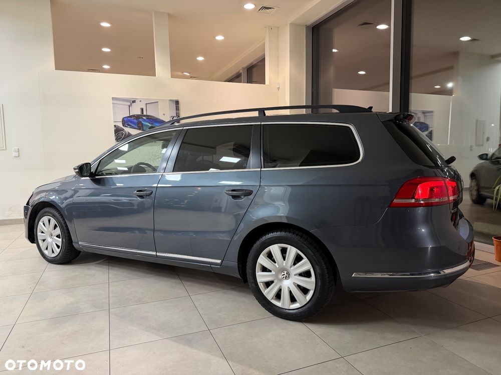 Volkswagen Passat 1.6 TDI BlueMotion Technology Comfortline - 5