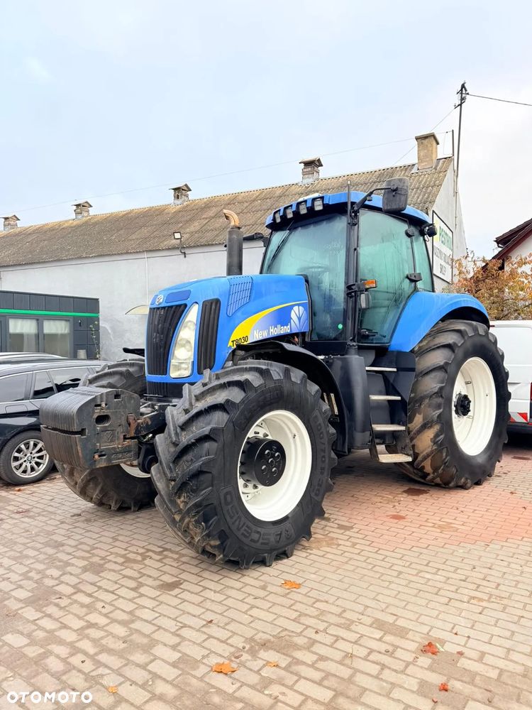 New Holland T8030