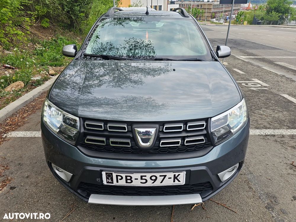 Dacia Logan TCe 90 (S&S) Stepway - 3