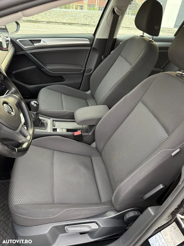 Volkswagen Golf 1.6 TDI Comfortline - 6