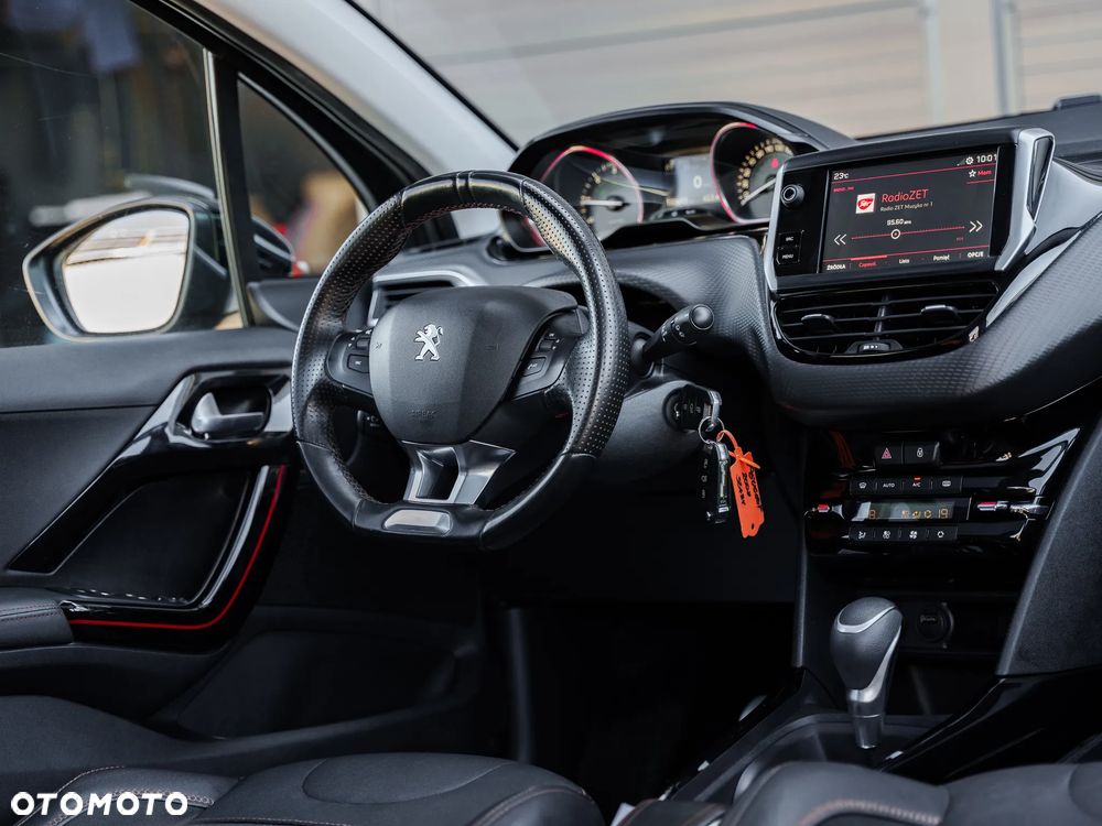 Peugeot 2008 BlueHDi FAP 120 STOP & START EAT6 Allure - 21
