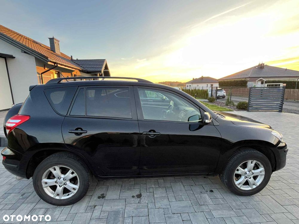 Toyota RAV4 2.0 VVT-i Prestige NAVI MS - 2