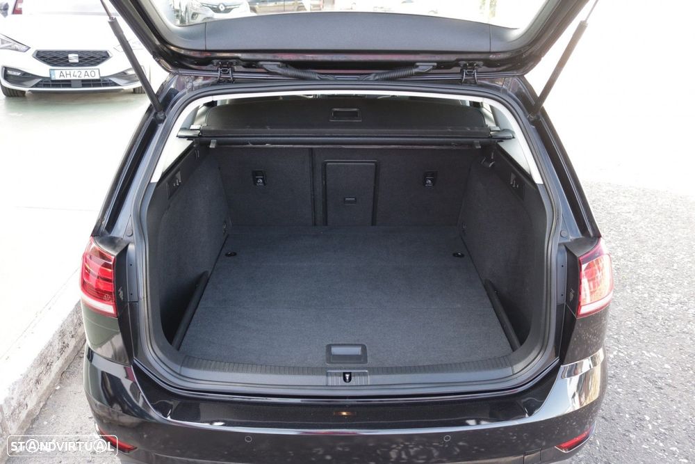 VW Golf Variant 1.6 TDi Confortline - 14