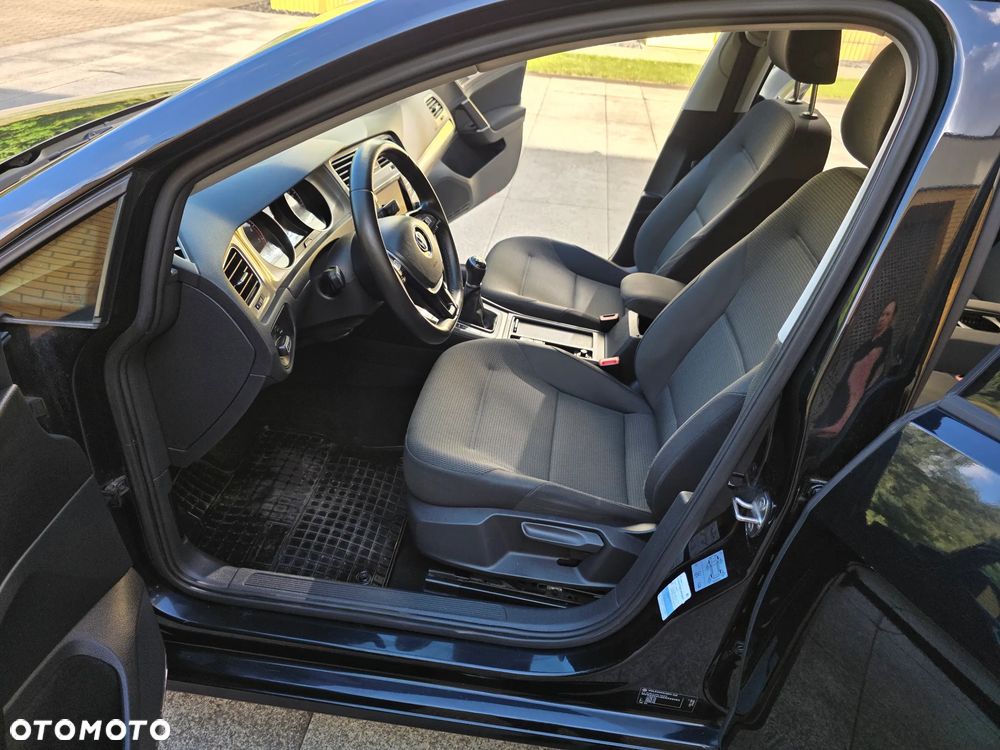 Volkswagen Golf 1.2 TSI Comfortline - 23