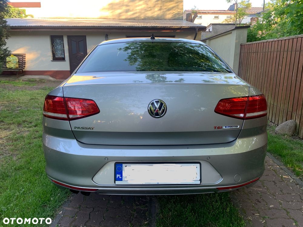Volkswagen Passat 1.8 TSI BMT Comfortline DSG - 4